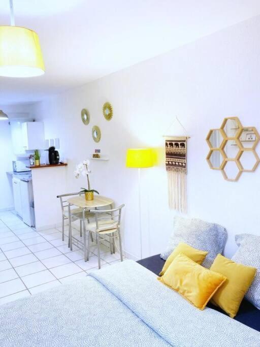 Studio A 5 Mn A Pied De La Gare Saint-Roch مونبيلييه المظهر الخارجي الصورة